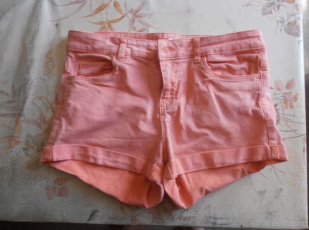 Short rose taille 34
4 Aubin (12)