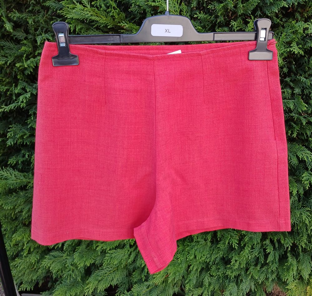 SHORT EN TOILE FEMME ELEGANT 7 Nevers (58)