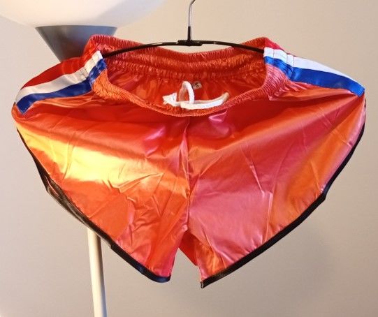 Short vintage nylon satin 'jumbo' Saumon/noir Taille S 40 20 Lyon 3 (69)