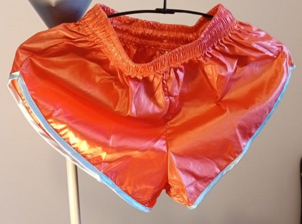 Short Vintage nylon satin jumbo Saumon/bleu ciel Taille S40 22 Lyon 3 (69)