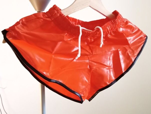 Short Vintage Nylon Polyamide Orange/Noir 2 size S40 ou L48 23 Lyon 3 (69)