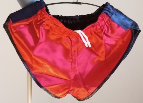 Short Vintage Nylon Satin Bicolore Rouge/Noir L 40 20 Lyon 3 (69)