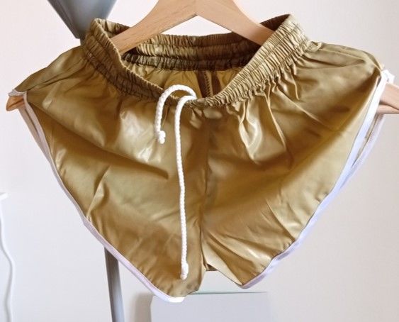 Short Vintage nylon polyamide Beige-Blanc Size L40 22 Lyon 3 (69)