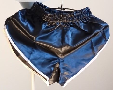 Short Vintage Satin Nylon Bleu nuit/Blanc Taille L 40 23 Lyon 3 (69)