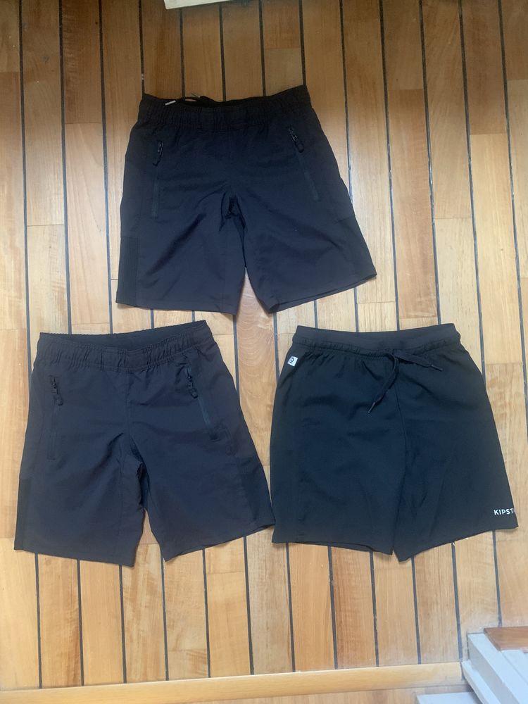 Lot de 3 shorts enfant gar�on      D�cathlon 12 Saleilles (66)