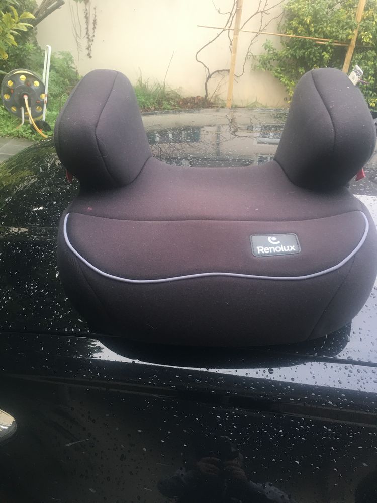 si�ge auto  b�b� ( cinq ans) et r�hausseur plus  de cinq ans 20 Andr�sy (78)