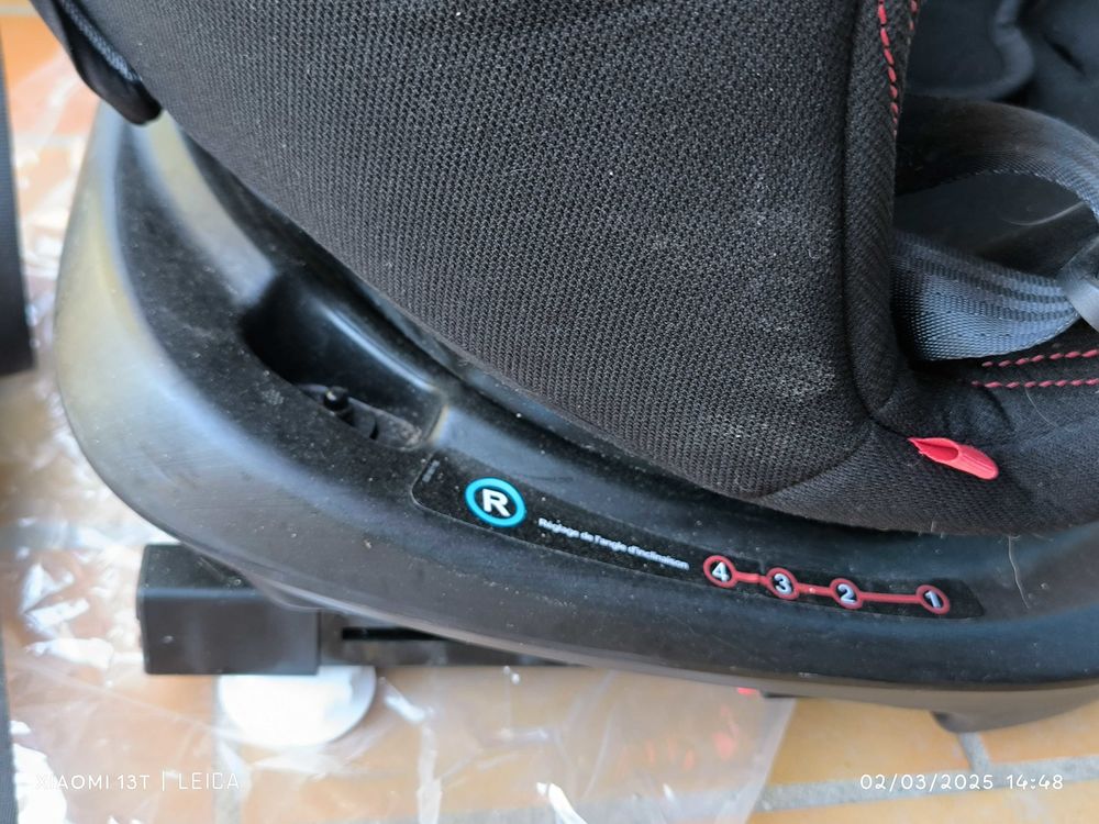 SIEGE AUTO BEBE/ENFANT marque COMSAFE 80 Cheval-Blanc (84)