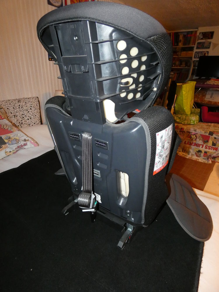 si�ge auto enfant tr�s peu servi parfait �tat, 0687177010 40 Ligug� (86)