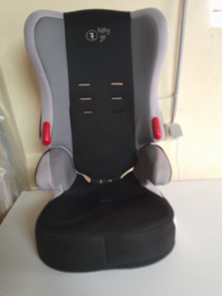 Si�ge auto enfant 40 Marly-sous-Issy (71)