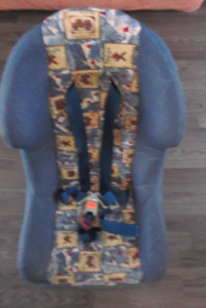 Siege auto enfant jusqu'� 4 ans 70 Saint-Galmier (42)