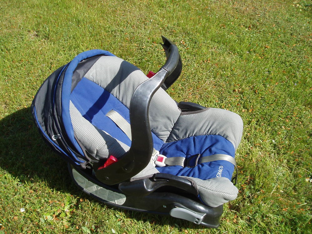 Si�ge Auto Graco 30 La Tour-du-Pin (38)