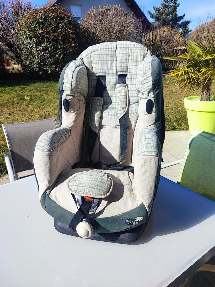 Si�ge-auto de la marque B�b� Confort 29 Aix-les-Bains (73)