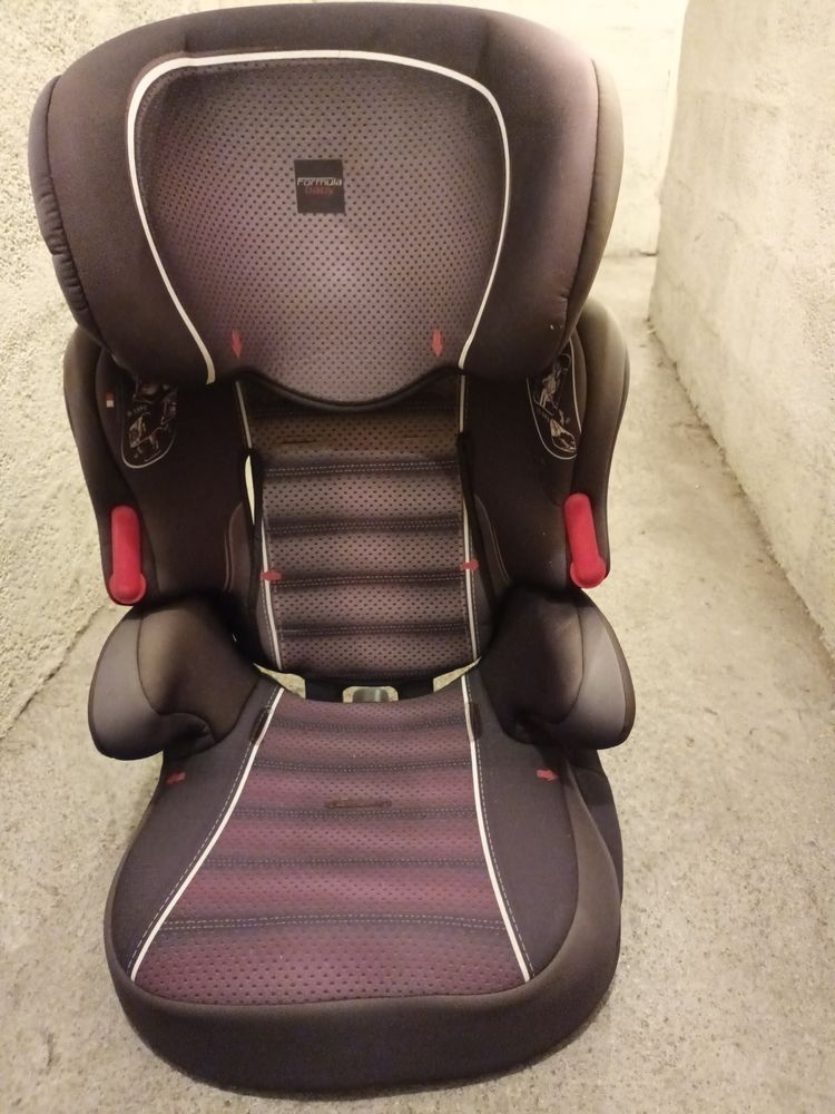 Si�ge auto r�hausseur 30 Marseille 13 (13)