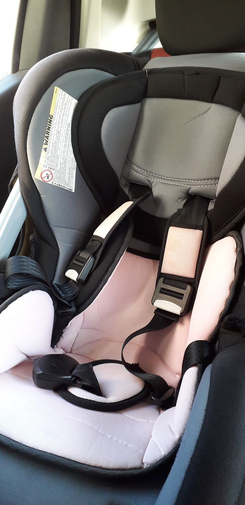 Si�ge auto 0 Eybens (38)