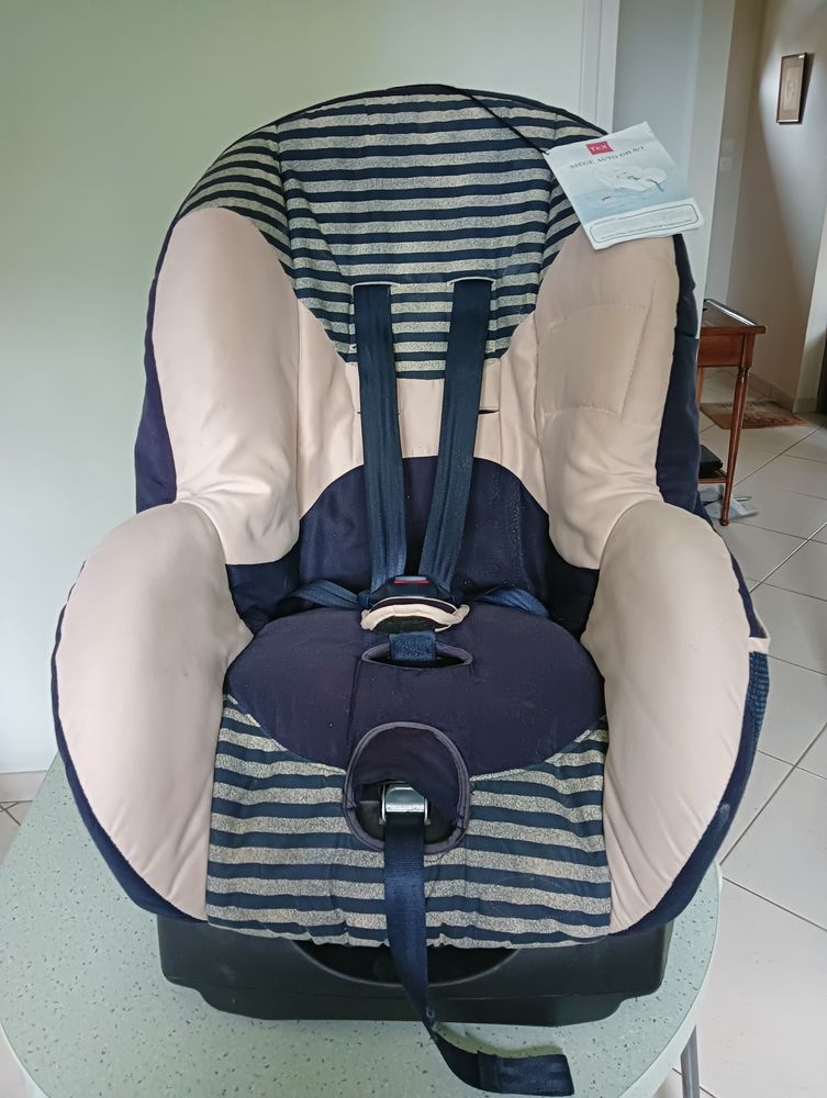 Si�ge auto 25 Chelles (77)