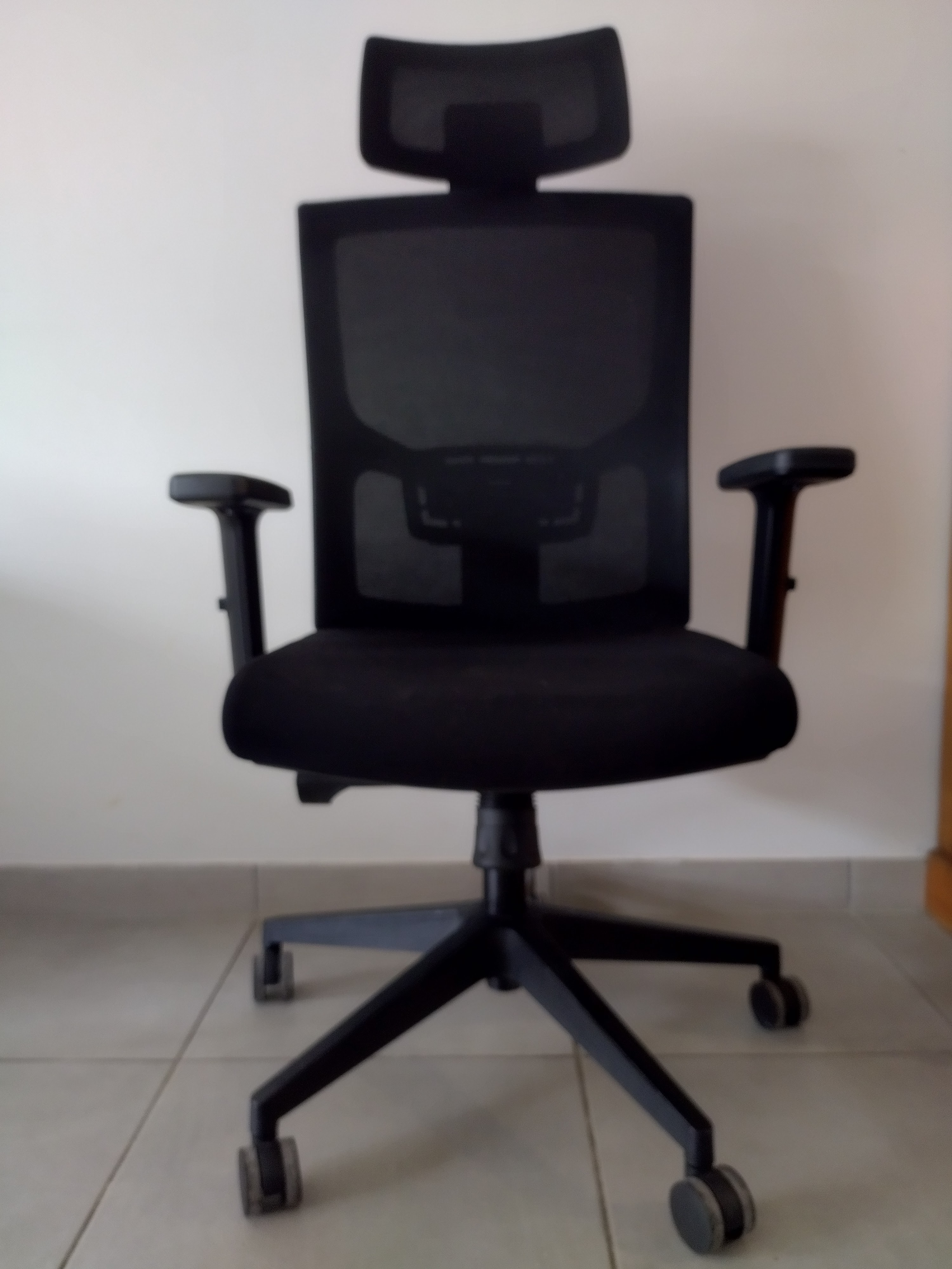 Si�ge de bureau ergonomique. 70 M�rignac (33)