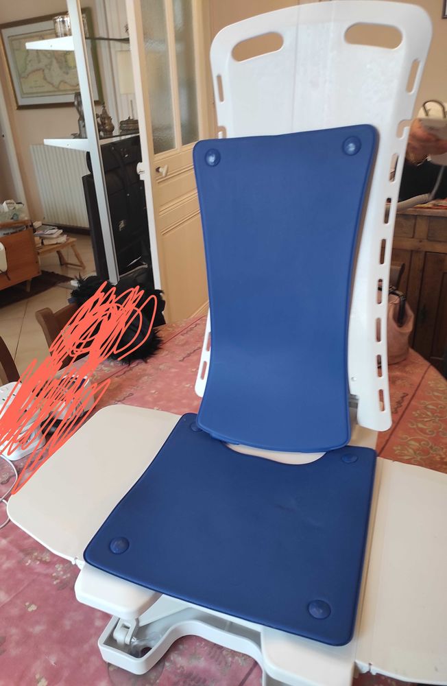 Si�ge �l�vateur �lectrique pour baignoire 40 Toulon (83)