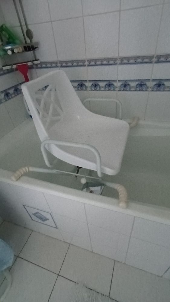 Si�ge pivotant pour baignoire 70 Mably (42)