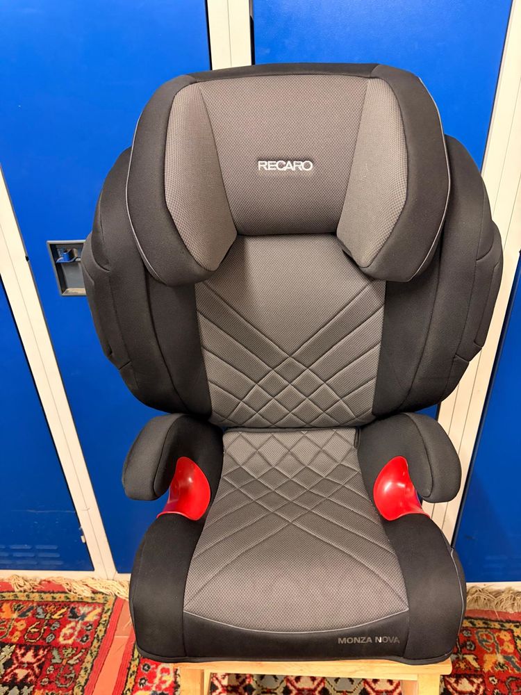 SI�GE VOITURE ENFANT RECARO
VENDU 50 Cagnes-sur-Mer (06)