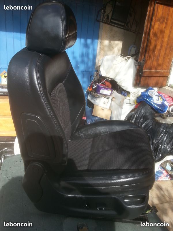 407 siege 120 Montceaux-l�s-Provins (77)