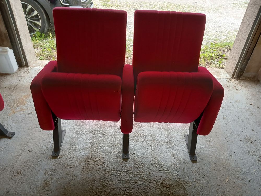 si�ges de cin�ma ancien des ann�es 80 120 Balaruc-les-Bains (34)