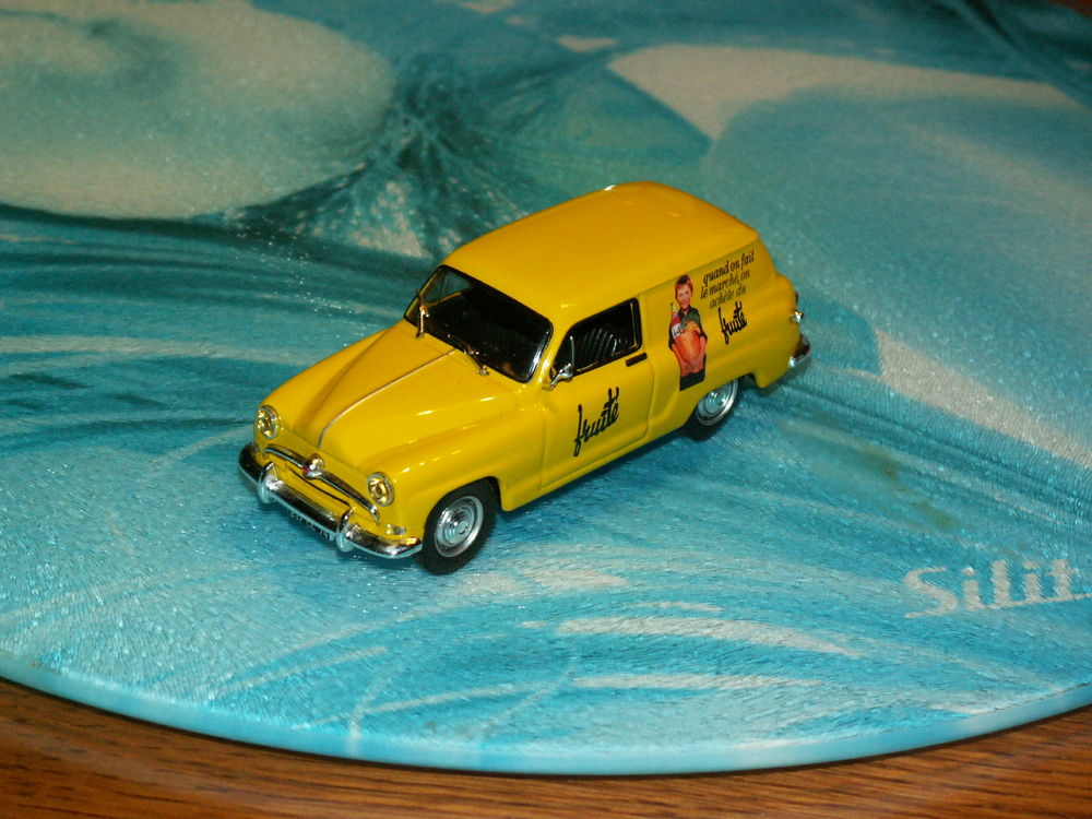 Simca Aronde messag�re Fruit� au 1/43e
8 Mirecourt (88)