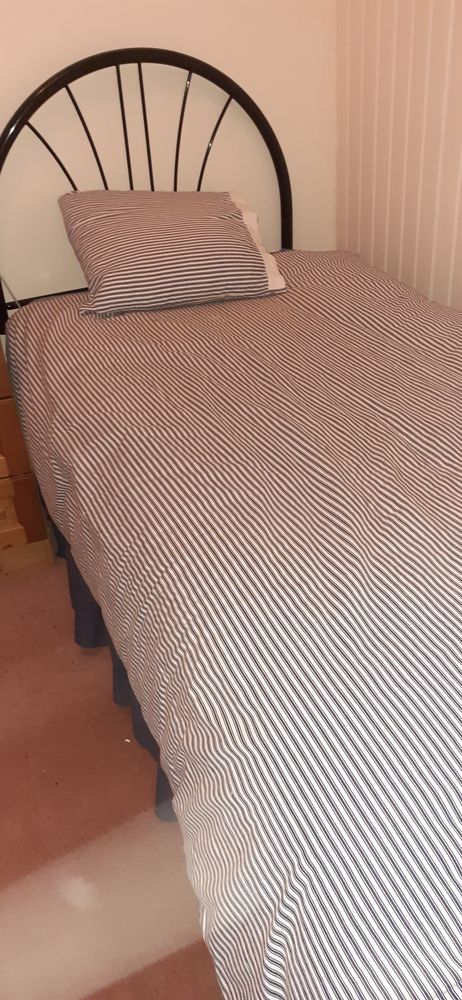 lit simple avec tiroir de rangement 0 Souvign� (79)