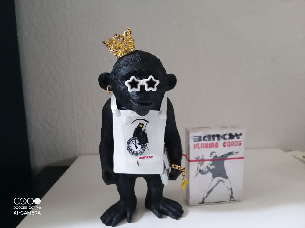 Singe Banksy sculpture 130 Metz (57)