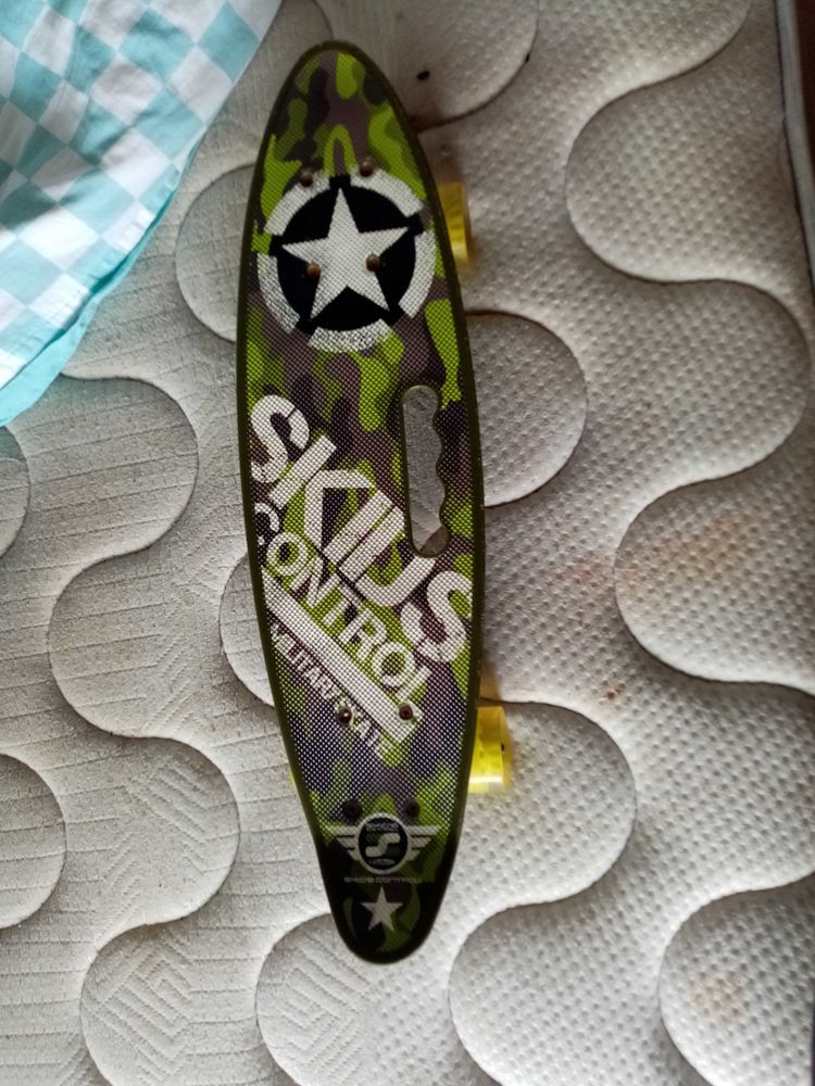 skateboard �tat neuf id�al pour enfant 800 Biarritz (64)