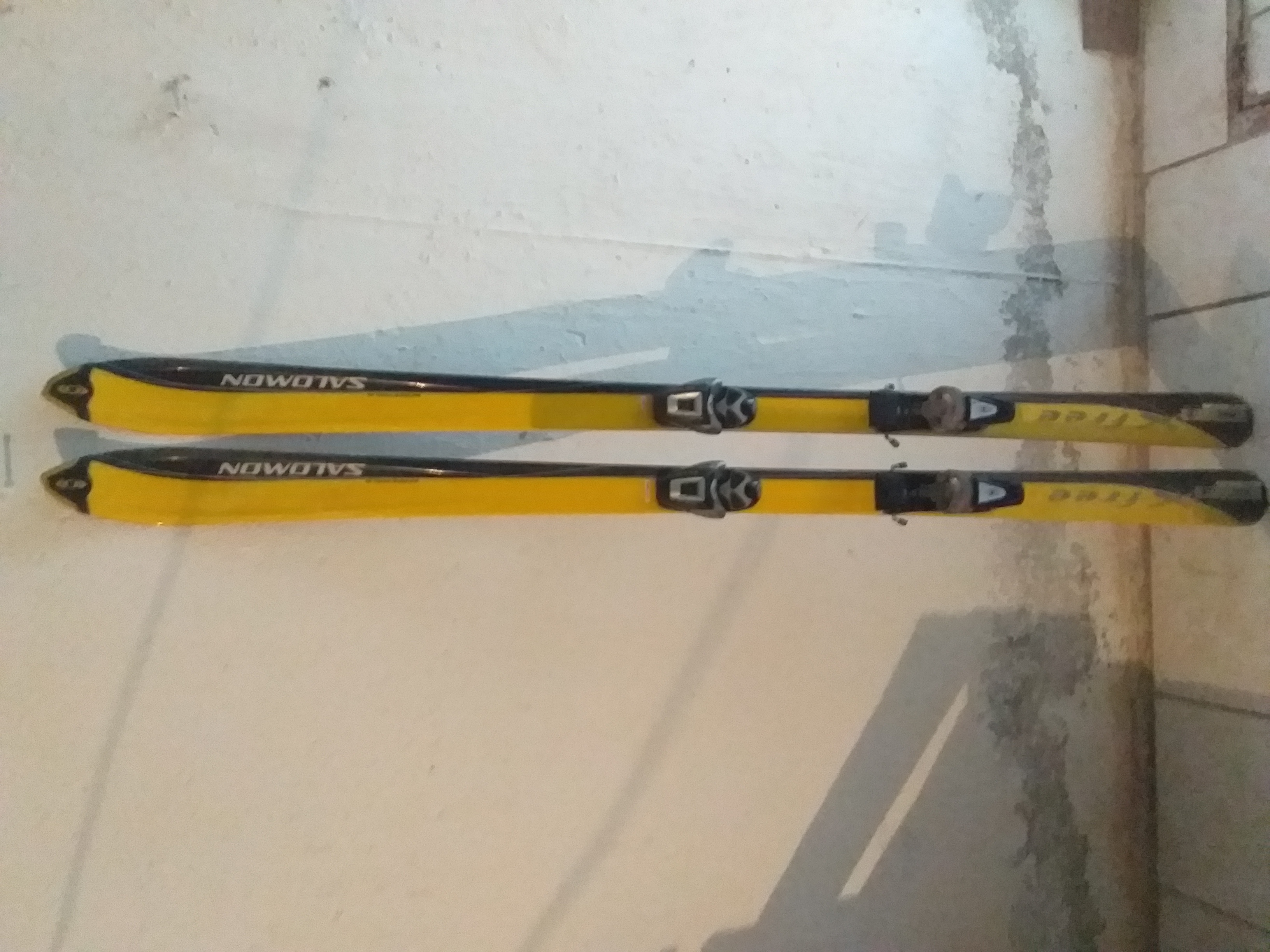 Skis adultes Salomon T173 45 Auray (56)