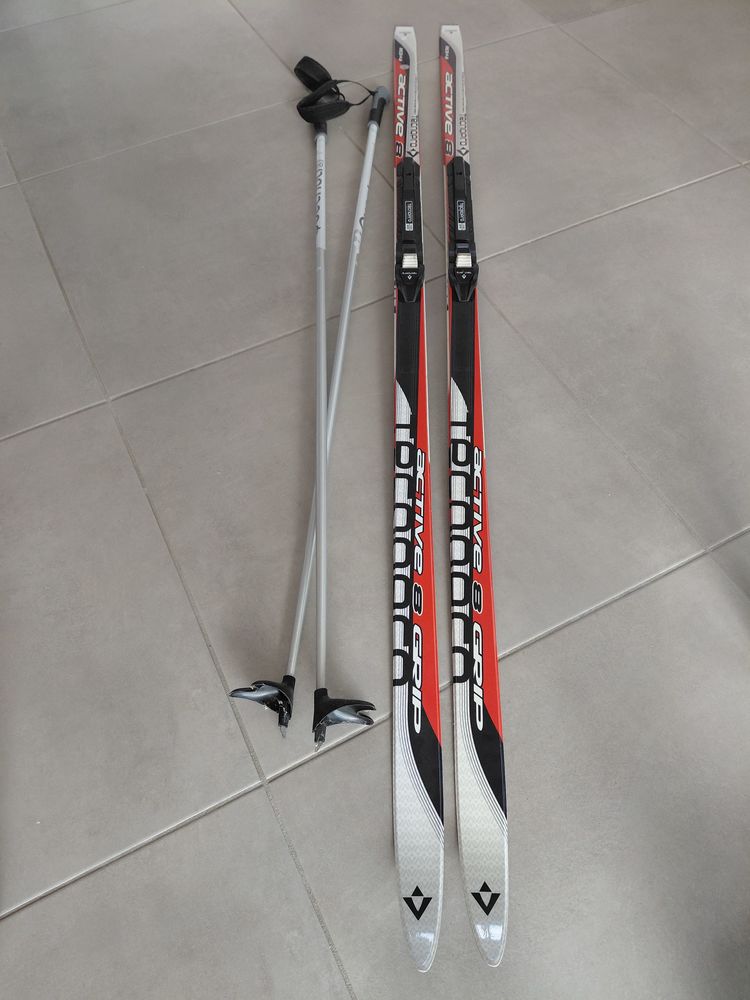 Skis de fond  excellent �tat 
70 Palau-del-Vidre (66)