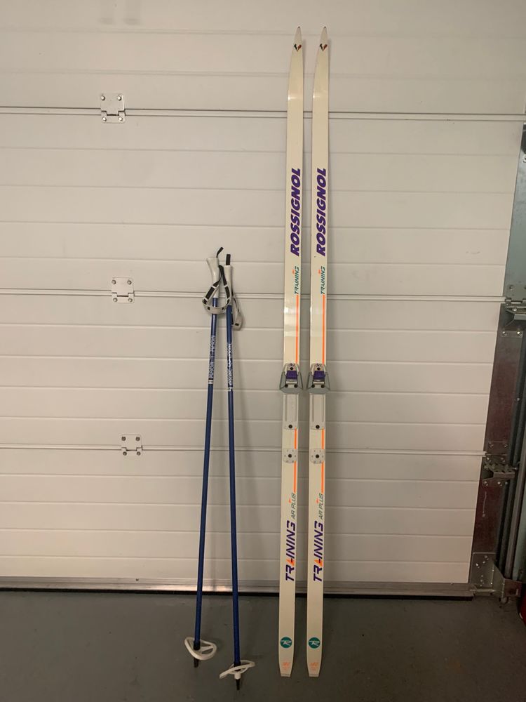 SKIS DE FOND 25� 25 Hoenheim (67)