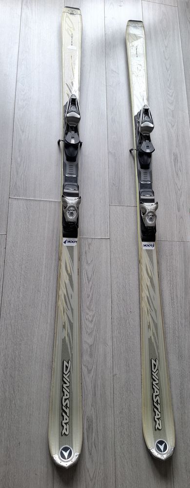 Skis piste Dynastar avec fixations hommes �tat satisfaisant 7 La Chapelle-Saint-Luc (10)