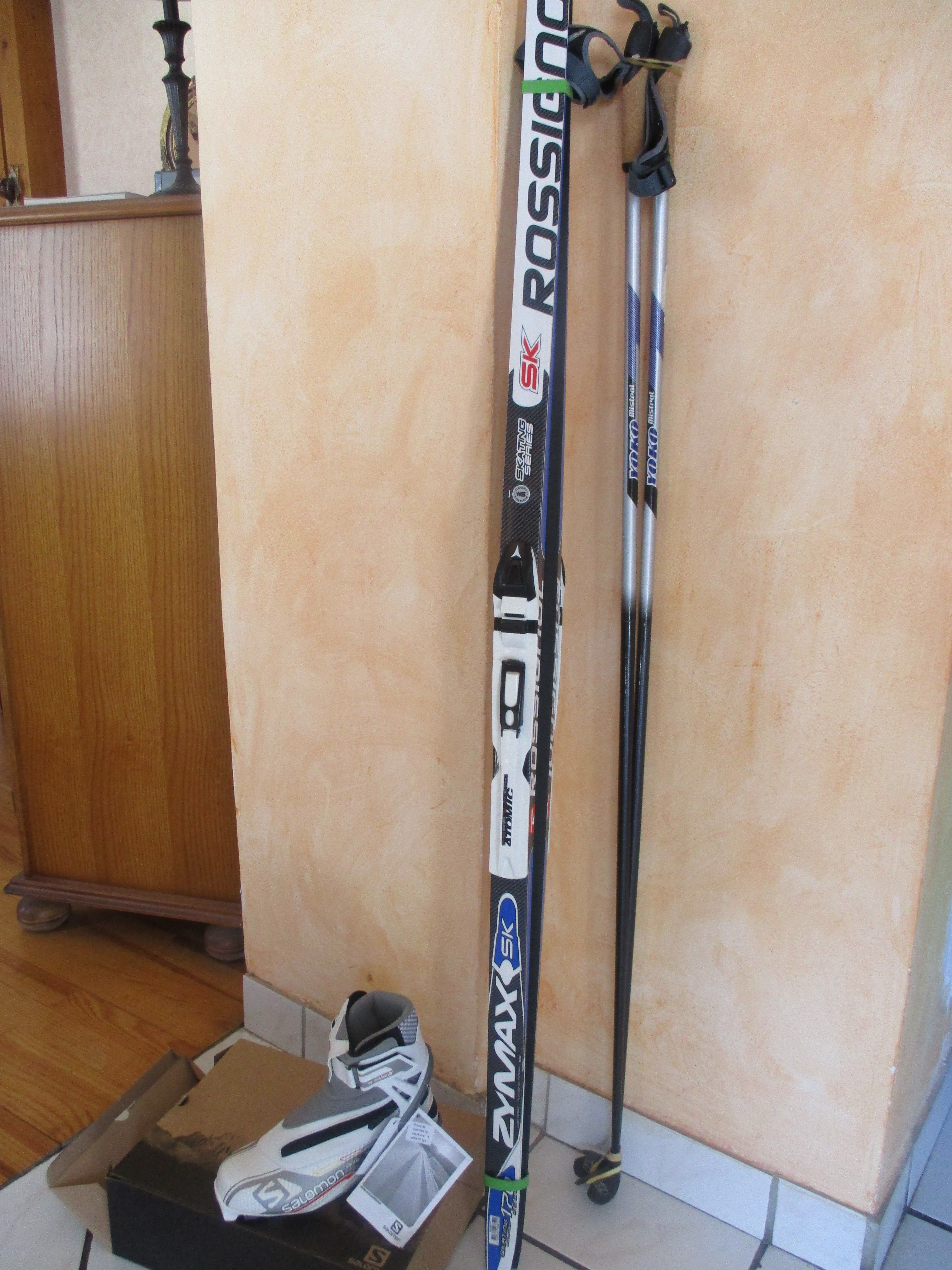 skis rossignol , chaussures salomon, bâtons pour skeeting
240 Saint-Pierre-de-Chartreuse (38)