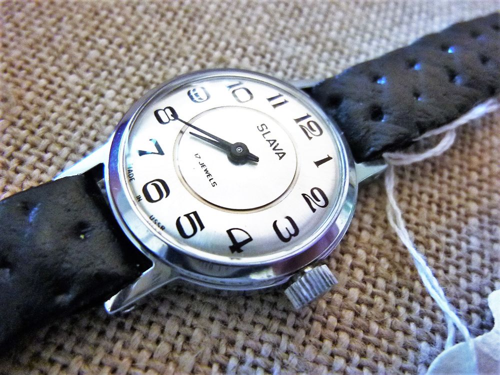 SLAVA montres Dame Russe 1980 DAM0027csbnr 75 Metz (57)