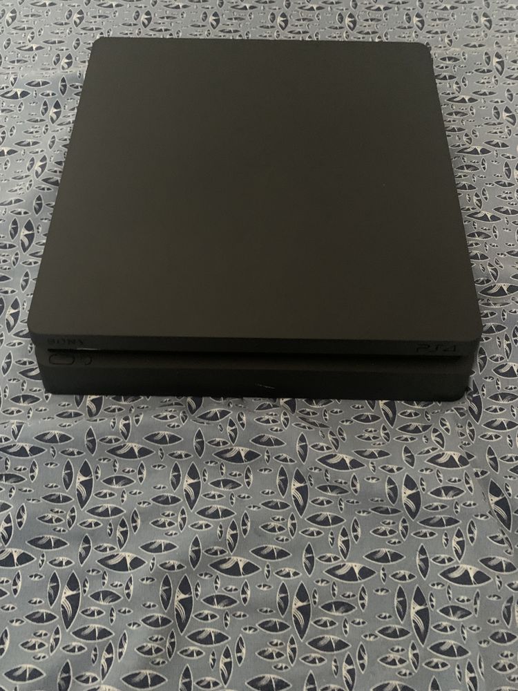 Ps4 slim 1to 100 Noisy-le-Sec (93)