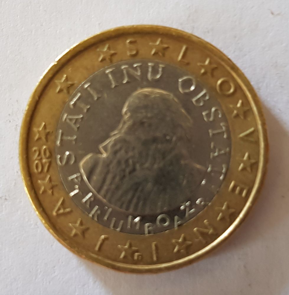 Sloveni� 1 euro 2007 UNC 1.50 euros 
0 Marseille 9 (13)