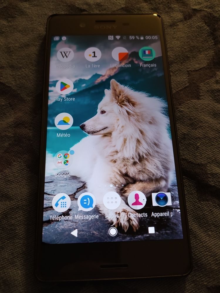 smartphone Sony Xperia X en excellent �tat et d�bloqu� tous op�rateurs 40 Saint-Joseph (97)
