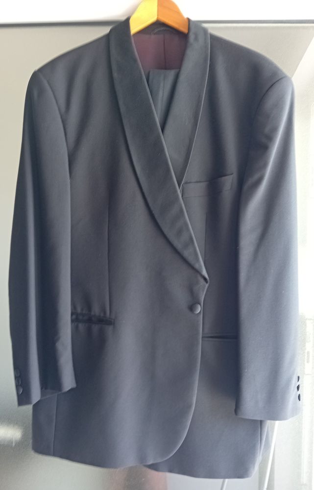 Smoking Homme  Obermark Taille 58/XL 80 Saint-Dizier (52)