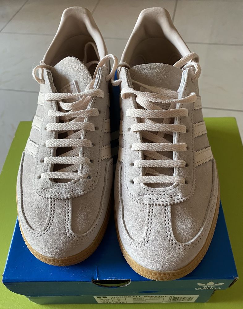 Sneackers femme, pointure 38 35 Brive-la-Gaillarde (19)