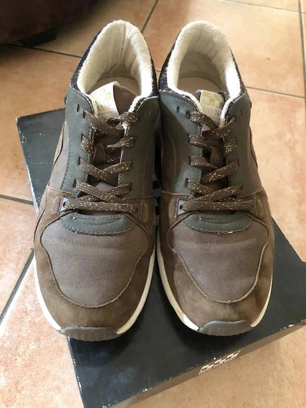 Sneakers kaki NoName P39 en parfait �tat � 27 euros 27 Montr�al (32)