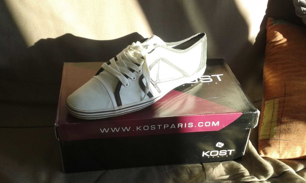Sneakers marque KOST blanc/gris taille 40/41 10 Rouffiac-Tolosan (31)
