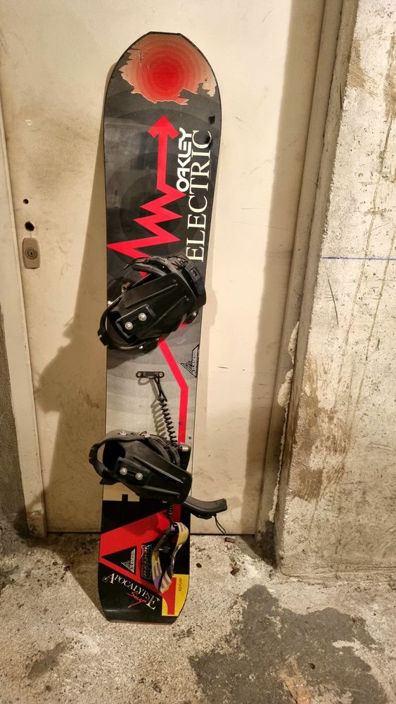 snowboard 80 Bourg-l�s-Valence (26)