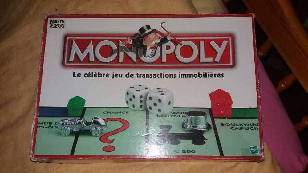 jeu de soci�t� 8 Saint-Priest-en-Jarez (42)