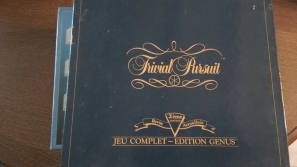 Jeu de soci�t� 10 Villeneuve-de-Berg (07)