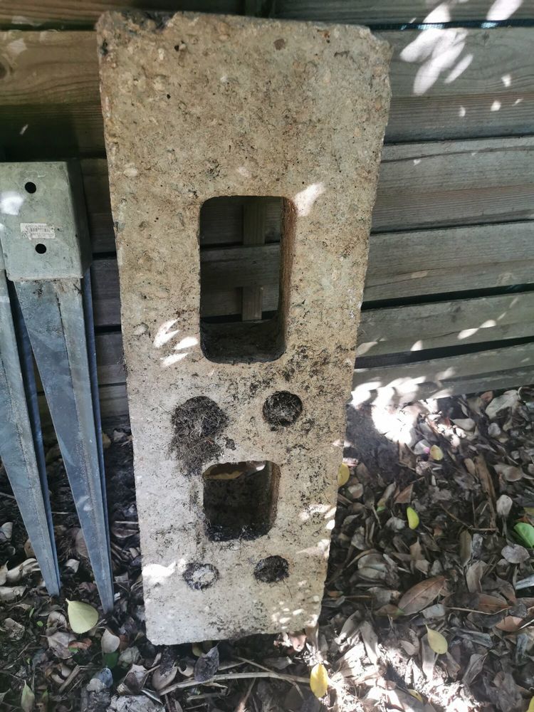 Socle en b�ton pour barri�re 35 Andernos-les-Bains (33)