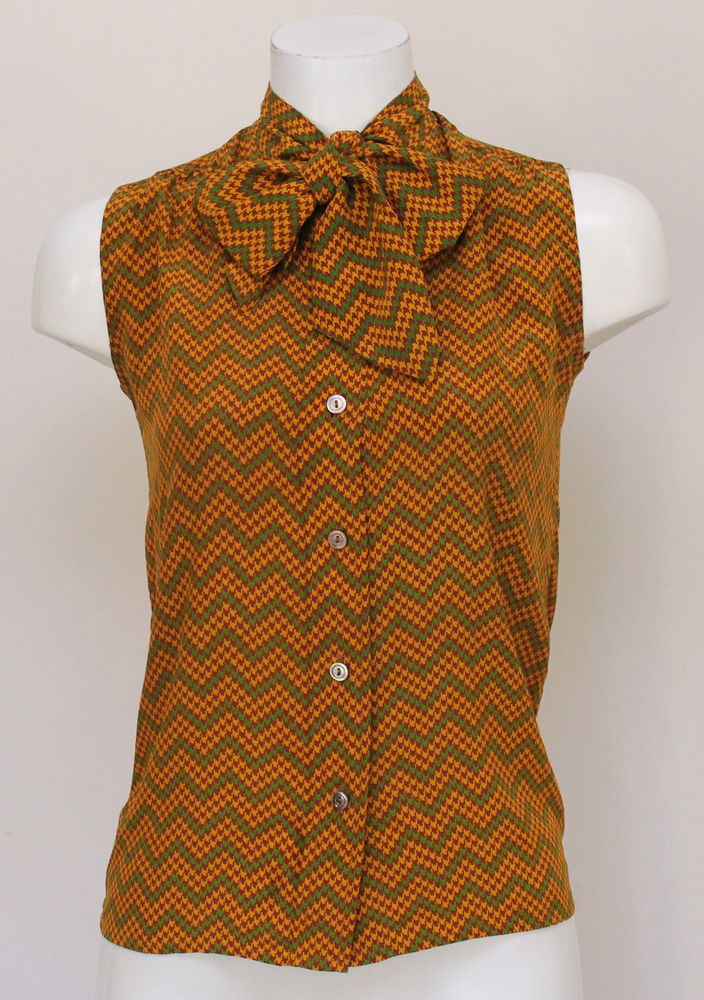 Top soie col lavalli�re YVES SAINT LAURENT Rive Gauche T.34 100 Issy-les-Moulineaux (92)