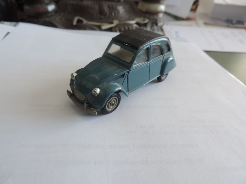SOLIDO - 2 CV CITROEN - Echelle :  1/43 �me. 12 Albi (81)