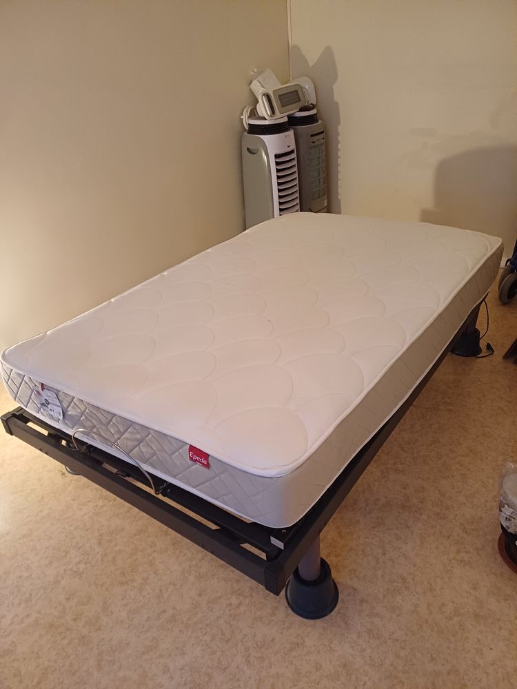Sommier �lectrique + Matelas Ep�da 650 Saint-Doulchard (18)