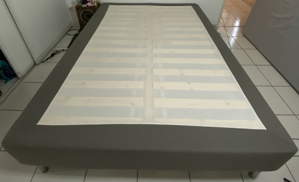 Sommier et sa housse espevar IKEA 140x200 140 Montpellier (34)